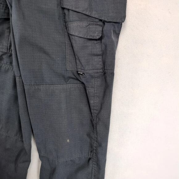 Tru-Spec Tactical Cargo Pants Mens 36x33 Black Ripstop Adj Waist Reinforced Knee - Picture 10 of 10